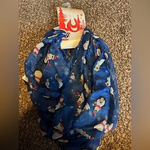 NWT Christmas Loop scarf